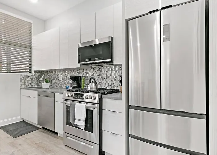 Apartment Relaxing 3br With King Beds & Washer - Lawndale 1 & 2 Rep Chicago